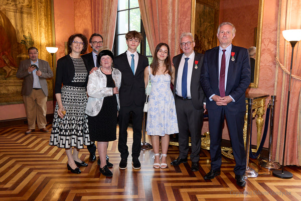 Laurent Billi, Ambassador of France to the United States, awarding the Legion of Honor to Jean-Hugues Monier.
Photo by Event Photographer, Anne Vandycke.
